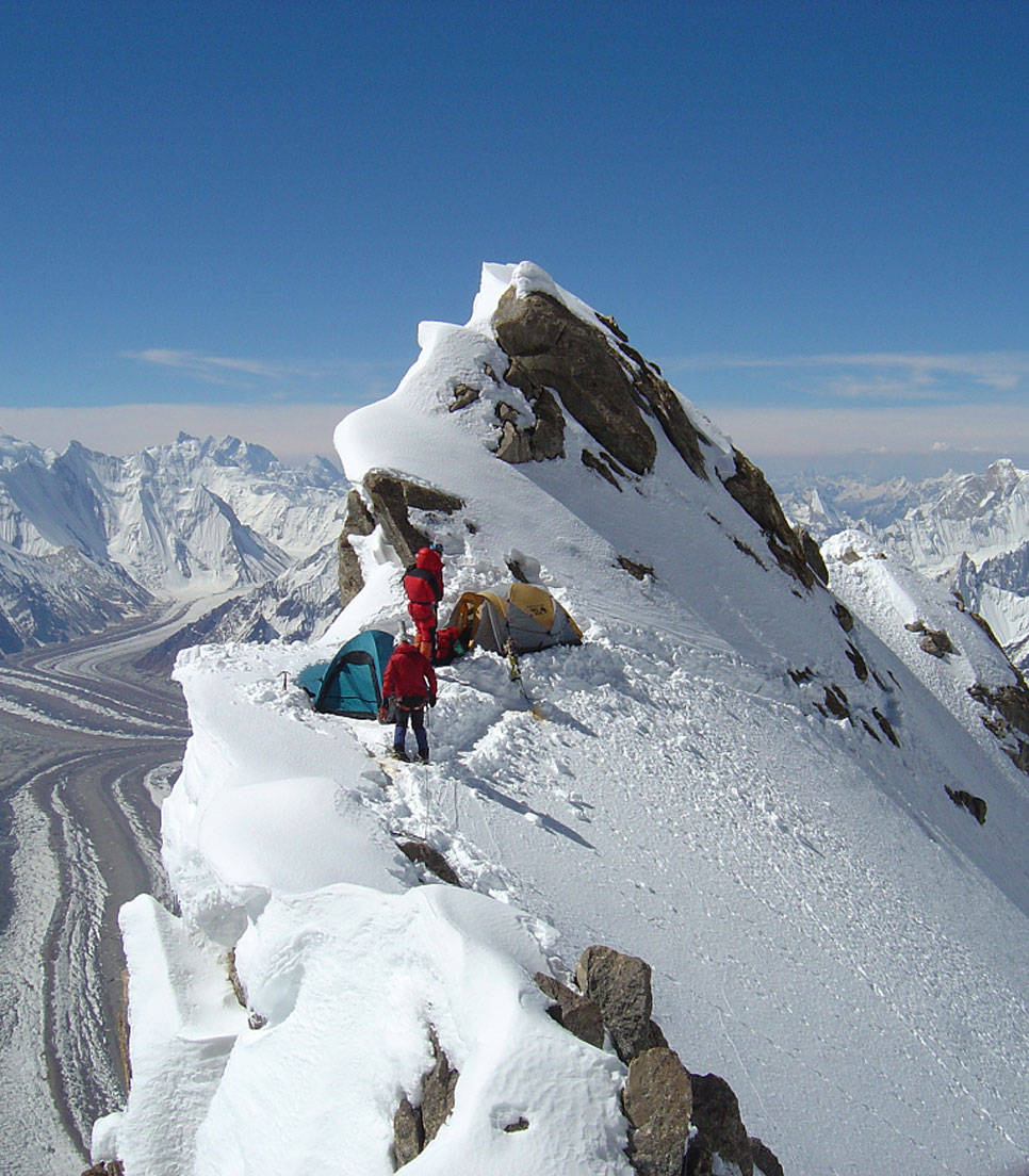 k2 climbing